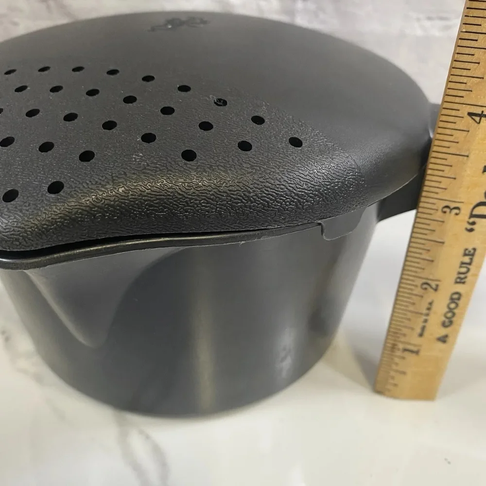 THE PAMPERED CHEF 4 CUPS 1 QUART MICROWAVE STEAMER COOKER